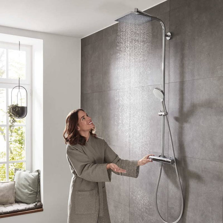 hansgrohe Crometta E - sistema de ducha ahorro de agua (EcoSmart) con termostato, ducha lluvia (240 x 240 mm), ducha de mano (2 tipos de chorro), flexo, barra y ducha fija rectangular, cromo, 27281000